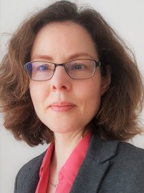 Portraitbild Dr. Susanne Dornblüth