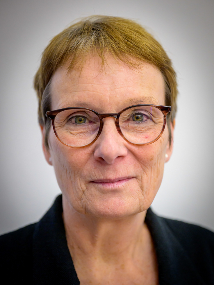 Portraitbild Dr. Elke Gryglewski