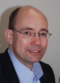 Dr. André Botur